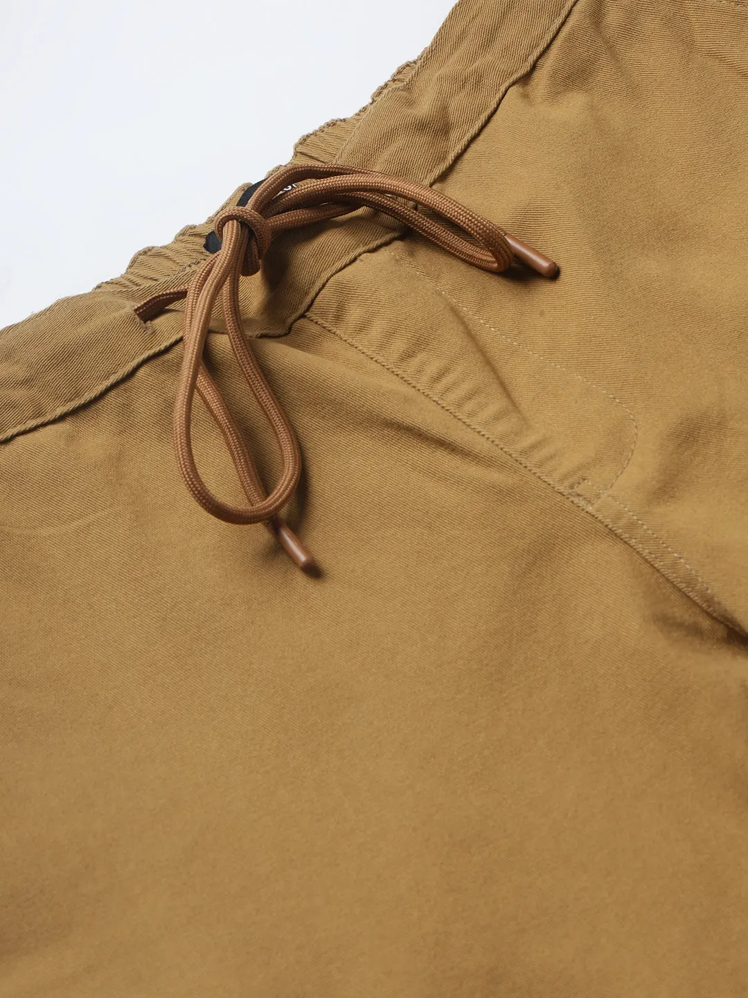 Men's Khaki Cargo Comfortable Bottomwear With Smart Casual Look